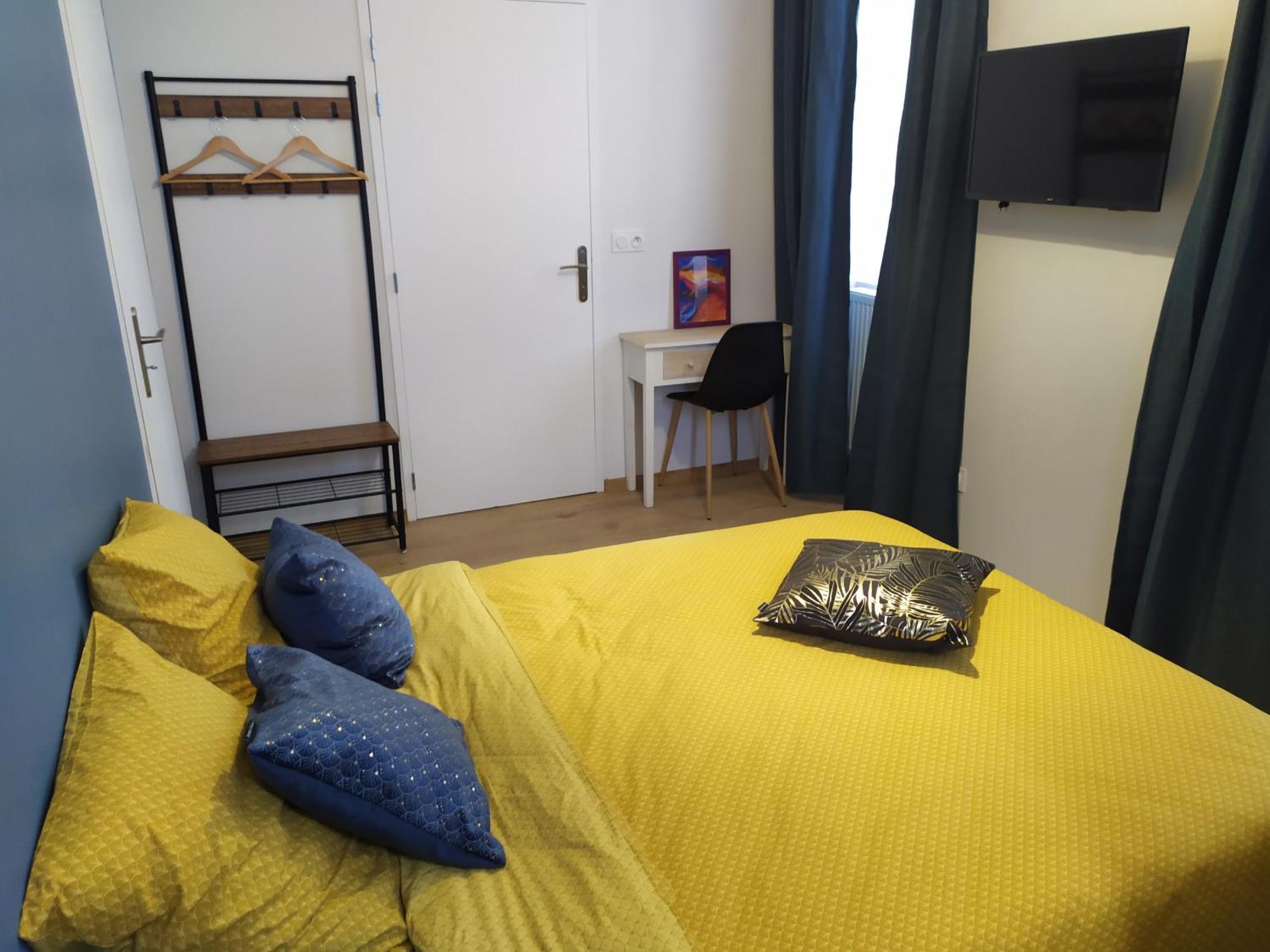 Chambres D'Hotes "Au Pied De La Bealiere" Montpezat-sous-Bauzon Room photo